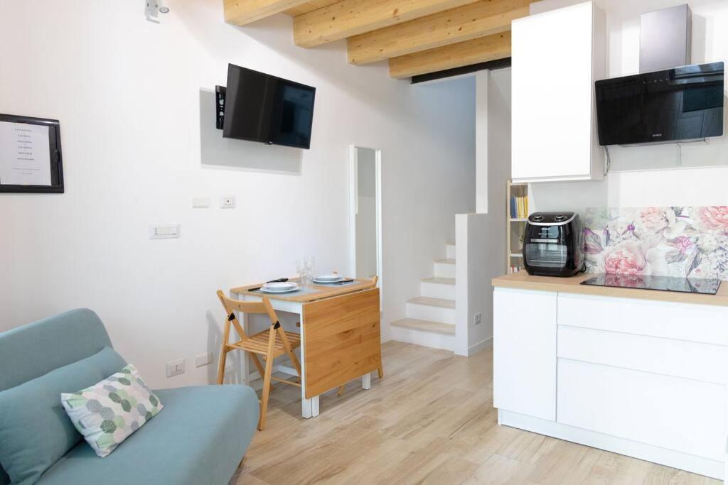 Donna Marta Apartment Bologna Bagian luar foto