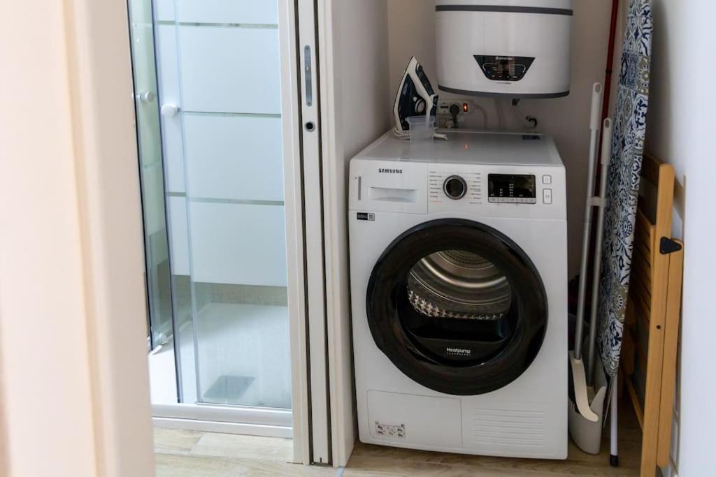 Donna Marta Apartment Bologna Bagian luar foto